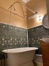 146 2nd Ave, Unit na in Troy, NY - Building Photo - Building Photo