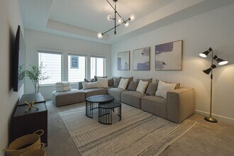 176 Sweeping Valley Dr in Montgomery, TX - Building Photo - Building Photo