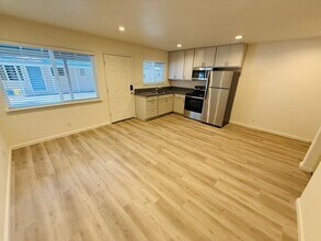 950 Modesto Ave in South Lake Tahoe, CA - Building Photo - Building Photo