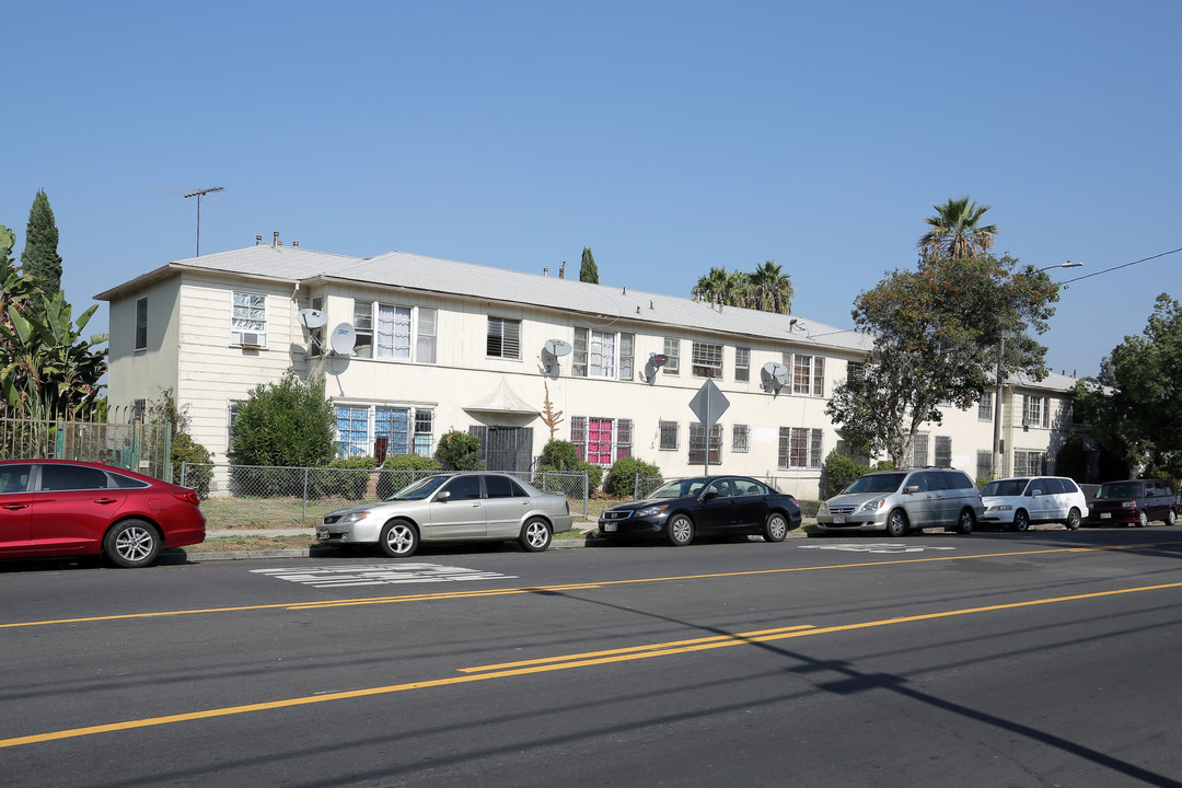 Bonnie Brae Village in Los Angeles, CA - Building Photo