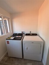 5325 Latham St in Los Angeles, CA - Building Photo - Building Photo