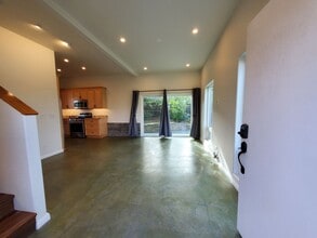 2877 El Cerrito St in San Luis Obispo, CA - Foto de edificio - Building Photo