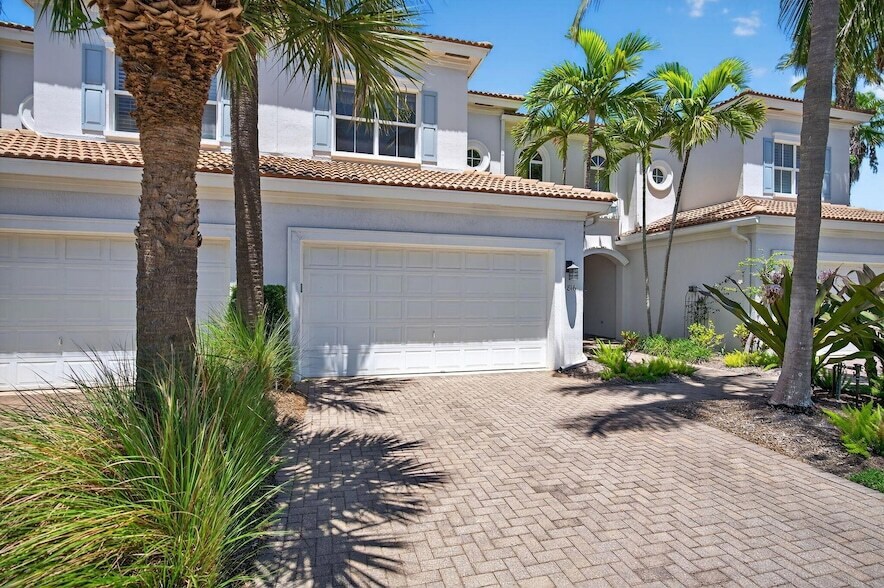 1000 U.S. Rte 1, Unit P1078 in Jupiter, FL - Building Photo