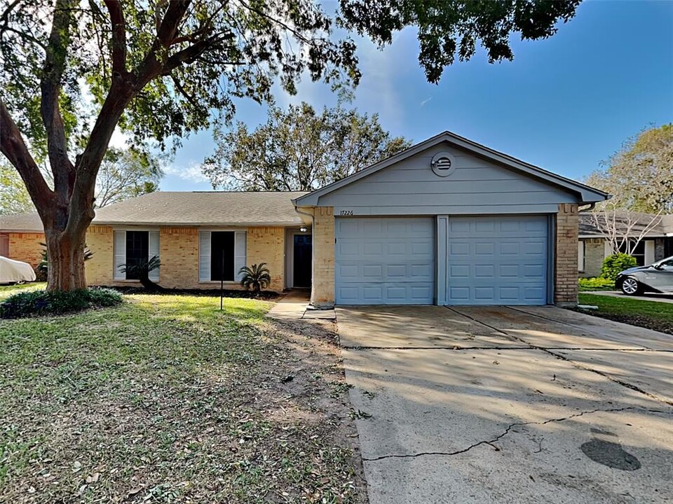 17226 Artwood Ln in Missouri City, TX - Building Photo