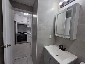 526 56th St, Unit 201 in Brooklyn, NY - Building Photo - Building Photo