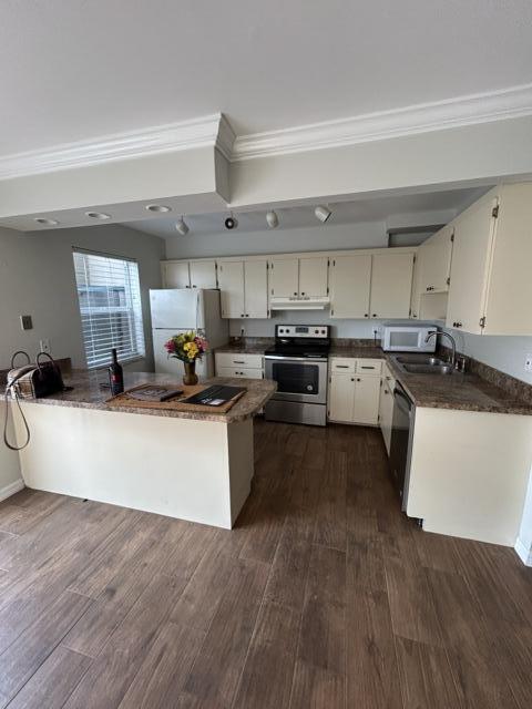 912 Sandtree Dr in Palm Beach Gardens, FL - Building Photo - Building Photo