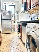 235 E 4th St in New York, NY - Building Photo - Building Photo