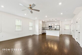 123 Hartman Ln in Candler, NC - Building Photo - Building Photo