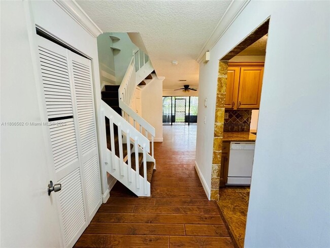4923 NW 82nd Ave in Lauderhill, FL - Building Photo - Building Photo