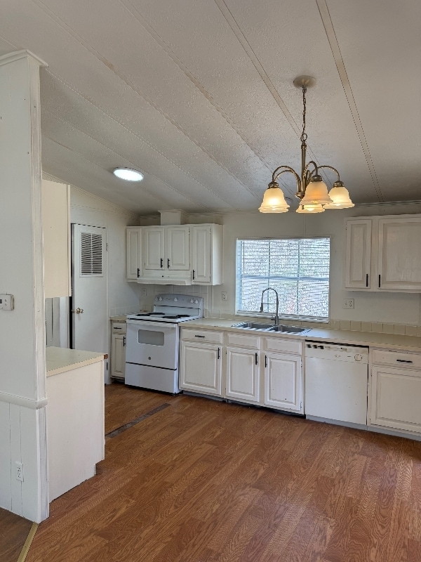 216 N Carpenter St in Mart, TX - Building Photo - Building Photo