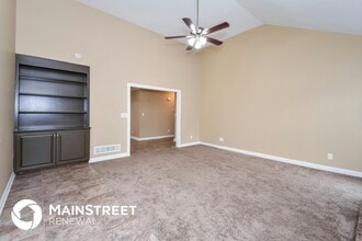 1200 Goshen Ln in Goshen, KY - Building Photo - Building Photo