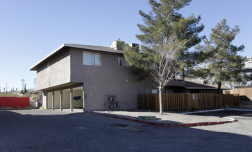 Logan Glen in Barstow, CA - Building Photo - Building Photo