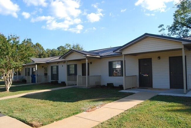 property at 1 Ivy St