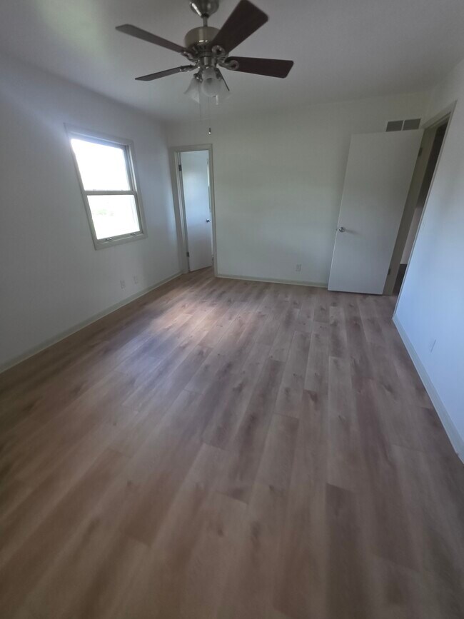 199 Lakeview Dr in Wataga, IL - Building Photo - Building Photo