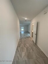 1218 Cabot Cliffs Dr in Daytona Beach, FL - Foto de edificio - Building Photo
