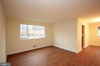 1901 N Quebec St in Arlington, VA - Building Photo - Building Photo
