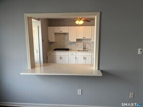 872 State St in New Haven, CT - Building Photo - Building Photo