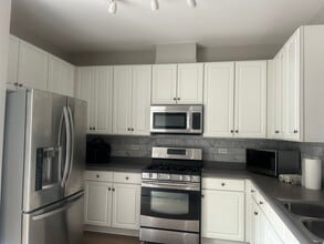 3497 Ravinia Cir in Aurora, IL - Building Photo - Building Photo