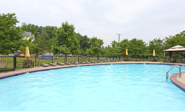 Wyndham Pointe Apartments in Dumfries, VA - Foto de edificio - Building Photo