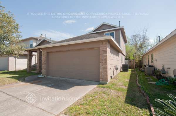 11727 Standing Pine Ln in Tomball, TX - Foto de edificio - Building Photo
