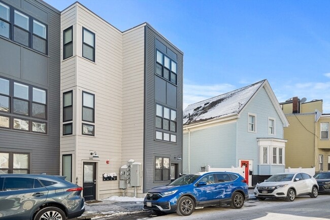 181 Bennington St in Boston, MA - Building Photo - Building Photo