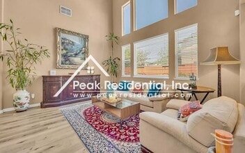 1929 Bastona Dr in Elk Grove, CA - Building Photo - Building Photo