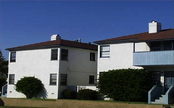 369-375 Orange Ave in Coronado, CA - Building Photo - Building Photo