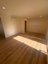 232-248 Wolff St in Oxnard, CA - Building Photo - Building Photo