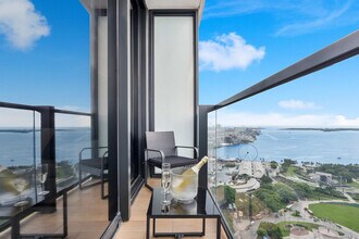 398 NE 5th St in Miami, FL - Foto de edificio - Building Photo