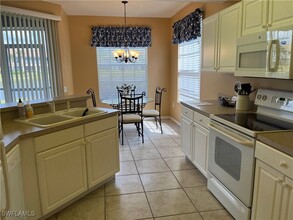 10023 Sky View Way in Ft. Myers, FL - Building Photo - Building Photo