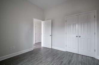 235 NorthPark Dr in Monroe, LA - Foto de edificio - Building Photo