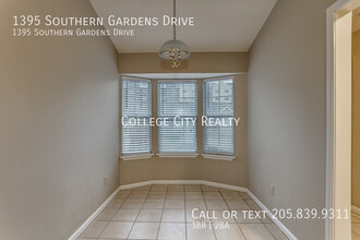 1395 Southern Gardens Dr in Tuscaloosa, AL - Building Photo - Building Photo