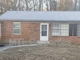 1108 Marion St in Lancaster, SC - Building Photo