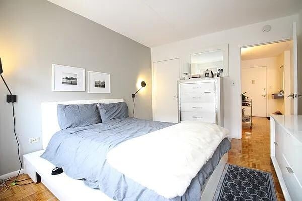 225 Eighth Avenue in New York, NY - Building Photo - Building Photo