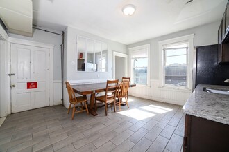 481 Cambridge St in Worcester, MA - Foto de edificio - Building Photo