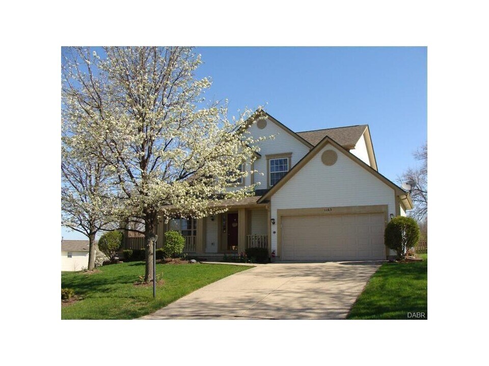 1163 Whitetail Dr in Fairborn, OH - Building Photo