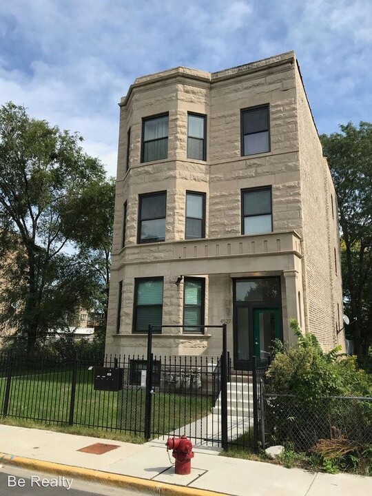 4527 S Evans Ave in Chicago, IL - Building Photo