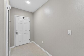 3842 Hampstead Ln in Lakeland, FL - Building Photo - Building Photo