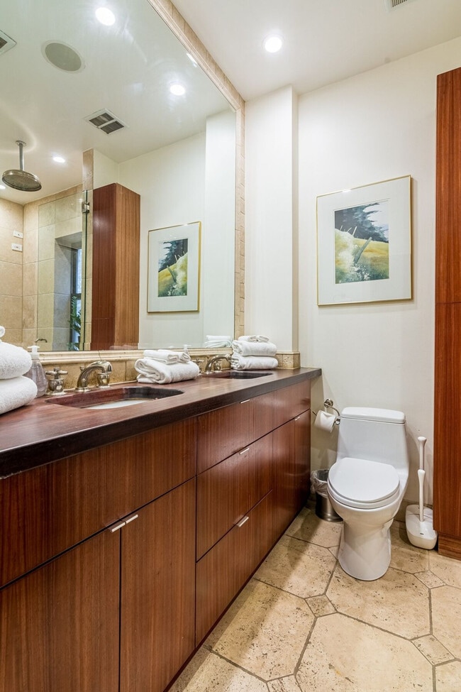 2947 W Logan Blvd, Unit SI ID1255600P in Chicago, IL - Building Photo - Building Photo