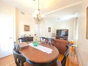 1 Minton St, Unit 2 in Boston, MA - Building Photo - Building Photo
