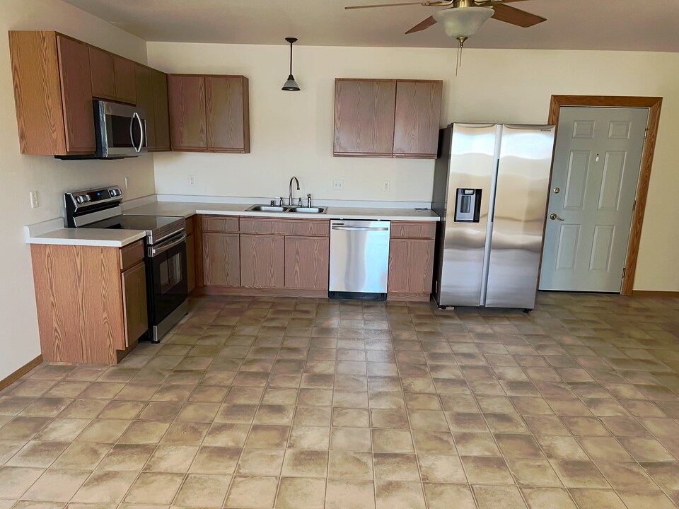1829 N Richmond St in Appleton, WI - Building Photo