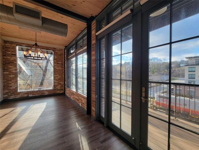 550 E Main St in Blue Ridge, GA - Building Photo - Building Photo