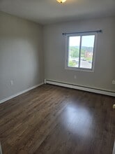 7 Reading Crescent in Saint John, NB - Building Photo - Building Photo