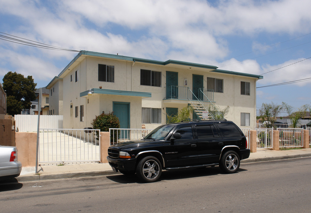 1492 Iris Ave in Imperial Beach, CA - Building Photo