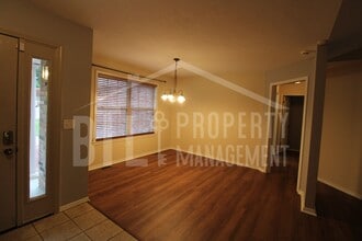 175 Mesquite Dr in Branson, MO - Foto de edificio - Building Photo