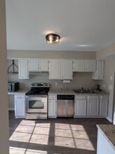 105 Heather Way in Yorktown, VA - Building Photo - Building Photo
