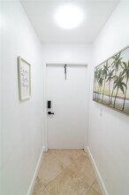 3230 NE 13th St in Pompano Beach, FL - Building Photo - Building Photo