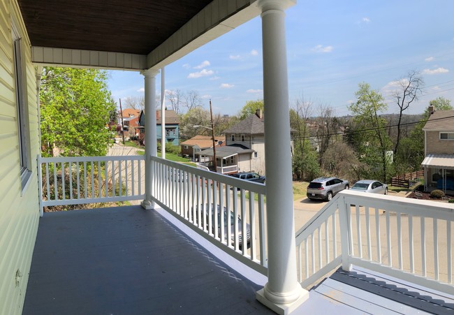 1714 Dagmar Ave in Pittsburgh, PA - Building Photo - Building Photo