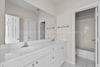 5343 Kiam St in Houston, TX - Building Photo - Building Photo