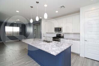 9624 E Twinkle Cir in Mesa, AZ - Building Photo - Building Photo